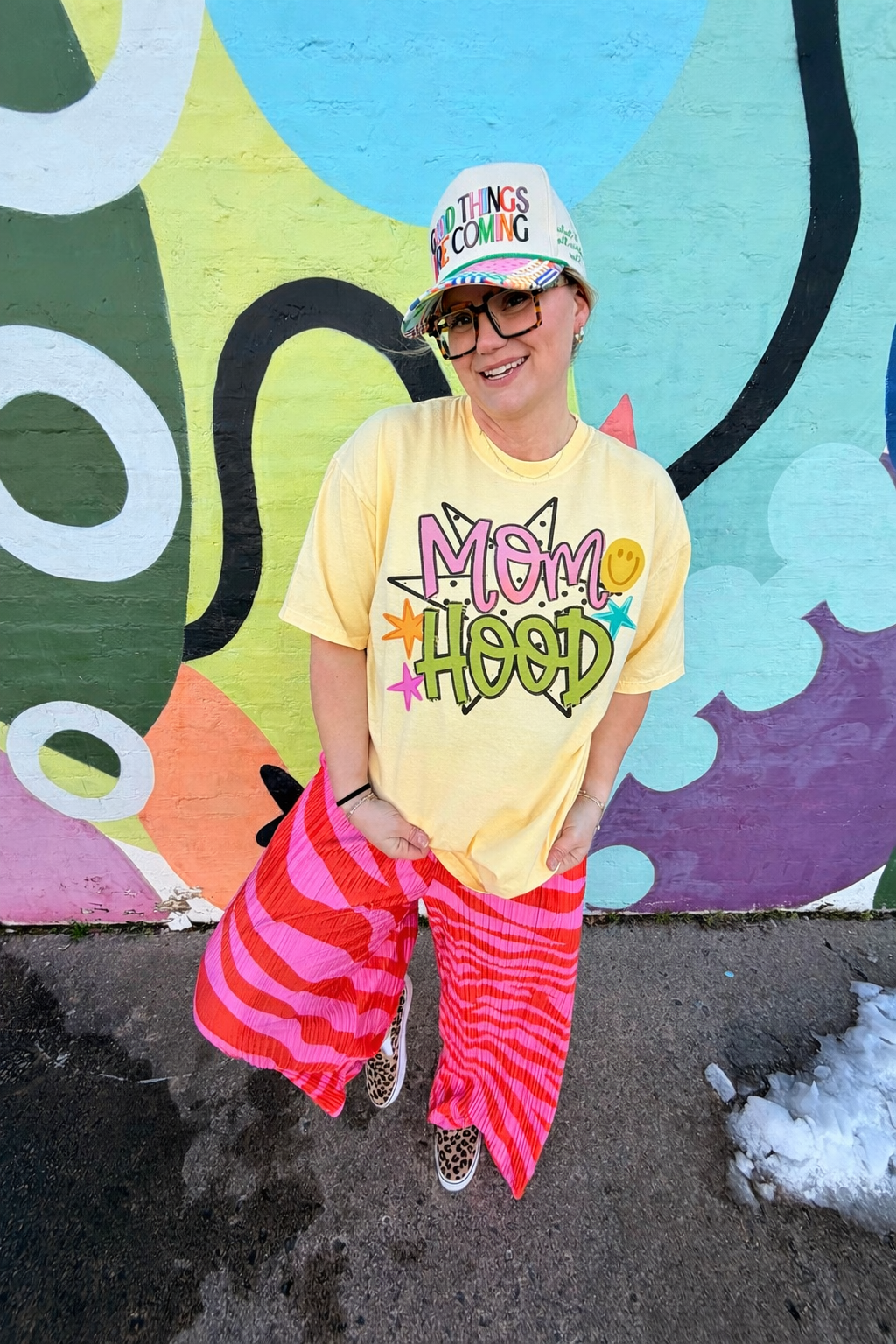 Retro Mom Hood Tee